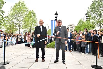 La Plata: El intendente Alak inauguró la nueva Plaza España