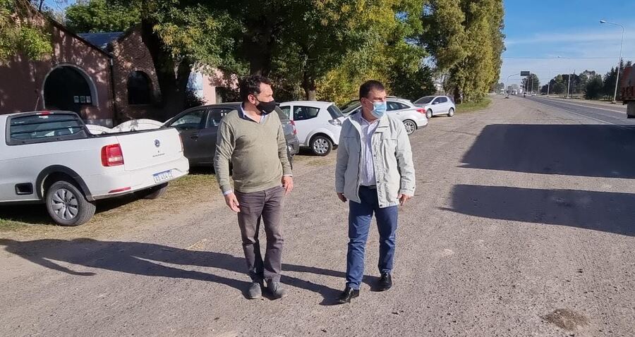 Azul: El Intendente anunció que se construirá el puente peatonal para la Escuela 27