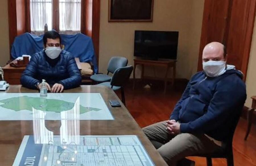 Azul: La comuna acordó con bares y restaurantes el uso del espacio público sin costo