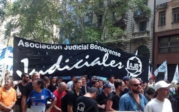 Judiciales paran hasta el viernes y piden que se restrinja la presencialidad