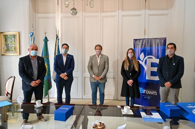 Agustina Vila inauguró un nuevo jardín de infantes y obras en una primaria de Almirante Brown