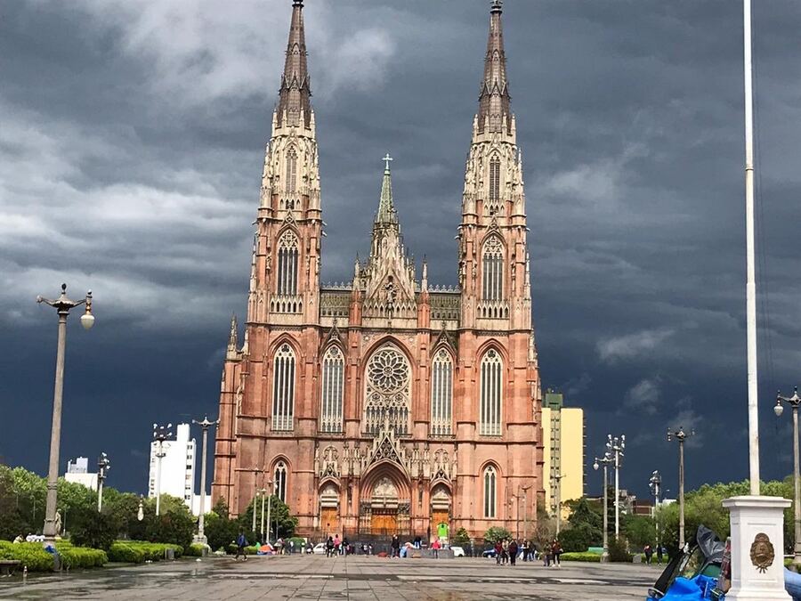 La Plata: advierten posibles precipitaciones con tiempo ventoso entre el viernes y domingo