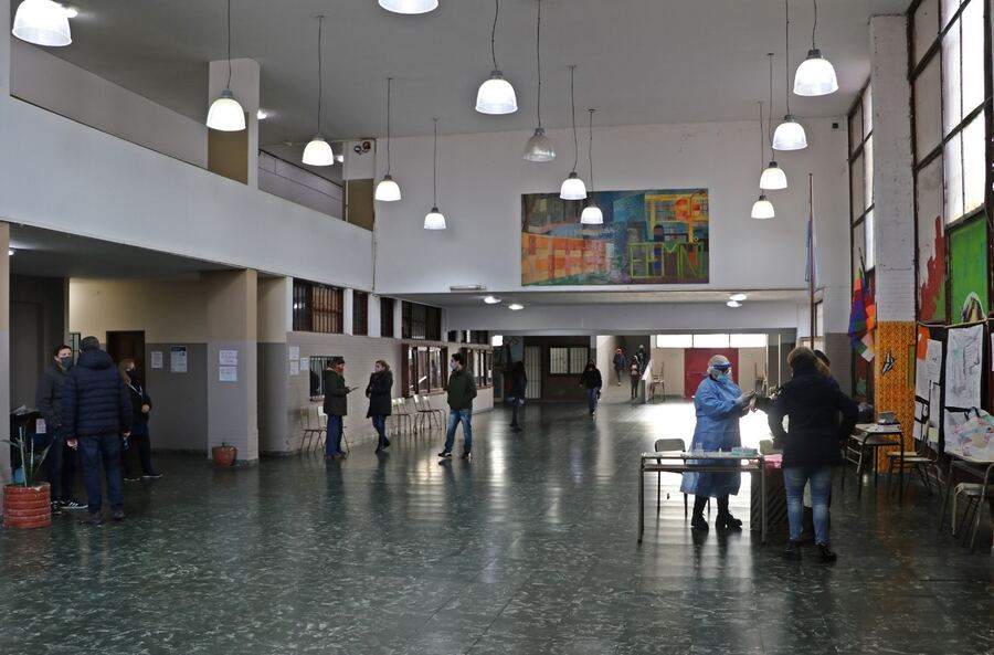 Ensenada: realizan testeos al personal de educación