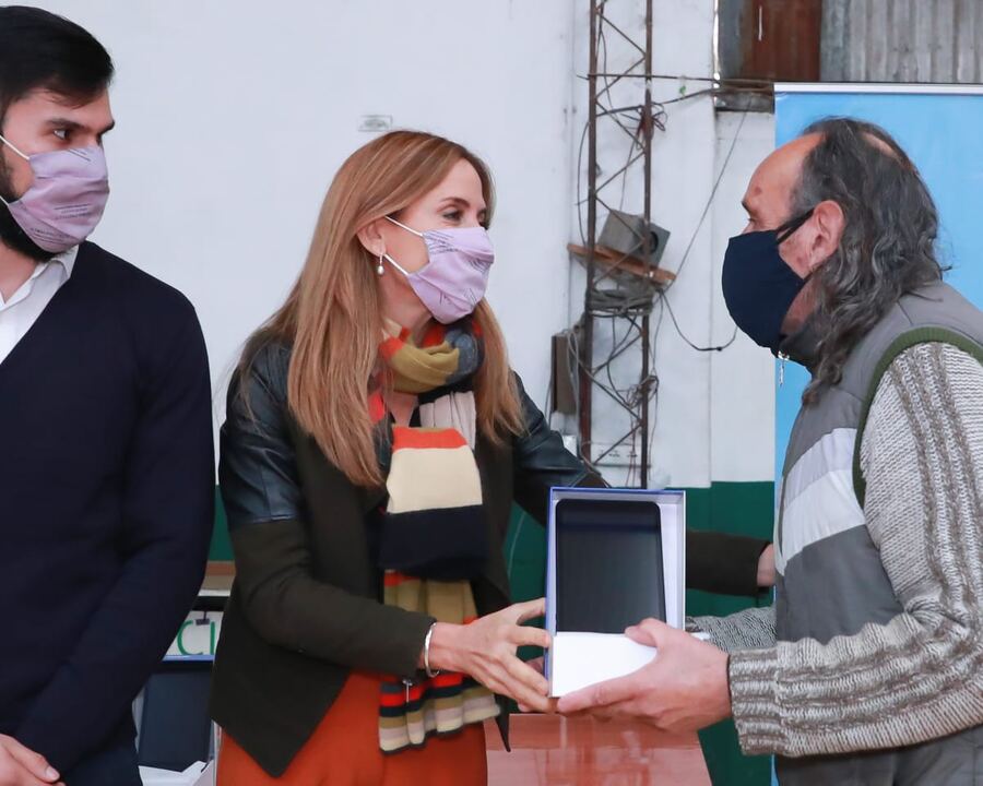 Entregaron tablets en el Club Sud América de La Plata