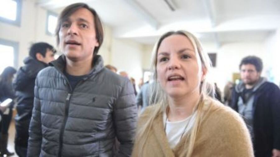 Acusan a Piparo de entregarle 2 mil pesos y un celular a una de las víctimas atropelladas por su marido