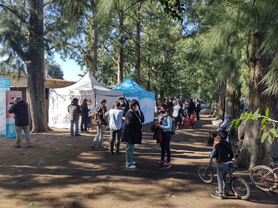 Jornada de vacunación con productores rurales en La Plata