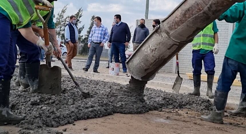 Azul: Realizan obras de bacheo en la Ruta Provincial n°80