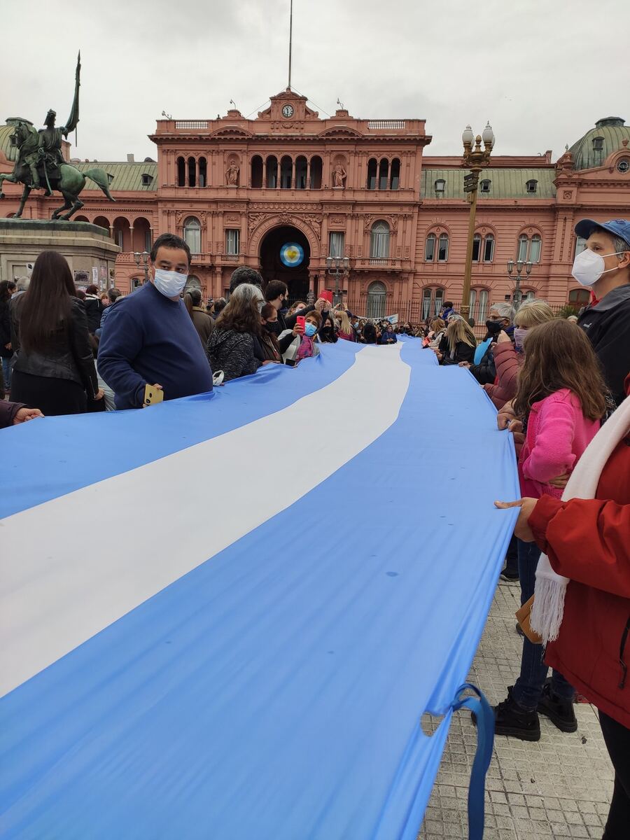 Una multitud participó de la "continuación" de la Marcha de las Piedras