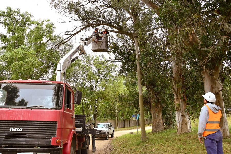 Necochea: Iluminan la ribera del Río Quequén con luces Led