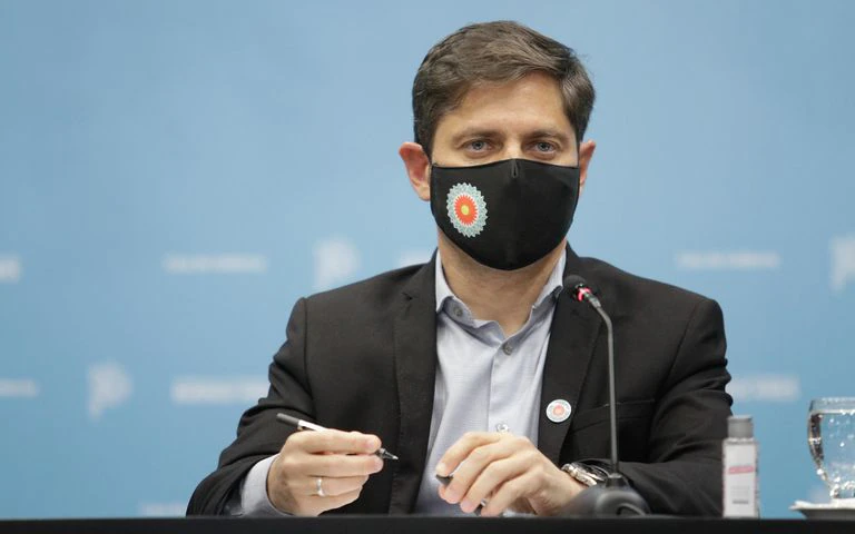 Axel Kicillof anunció que tiene Covid-19