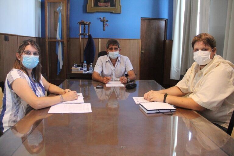 Lobería: El intendente y consejeros escolares se reunieron por obras en establecimientos educativos