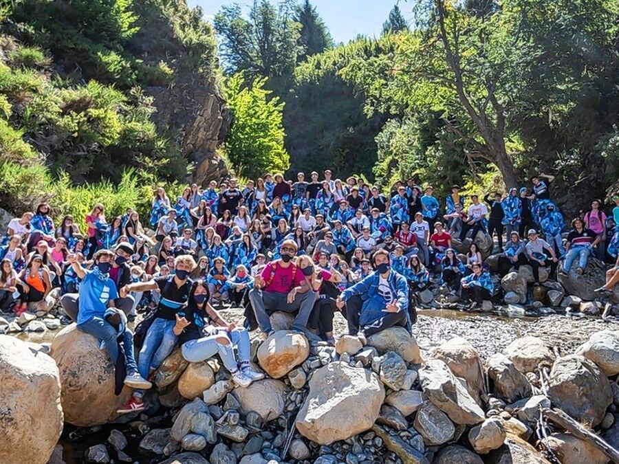 Más de 30.000 jóvenes ya se anotaron para los viajes de egresados financiados por el gobierno bonaerense