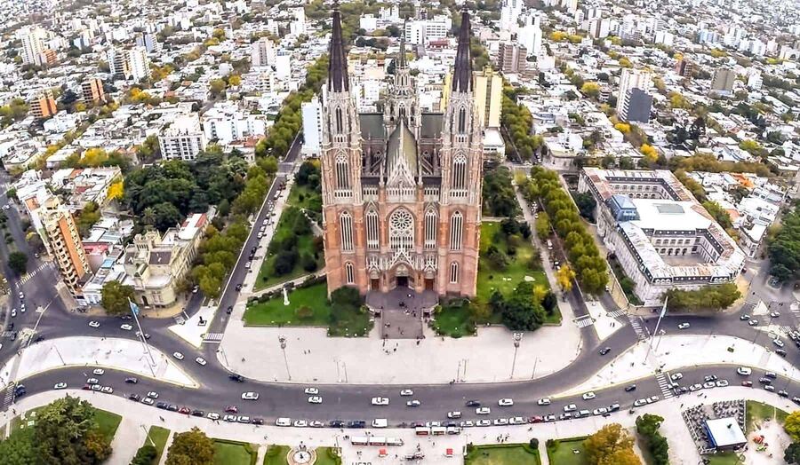 La Plata: La ciudad aparece por primera vez en el ranking de municipios turísticos de la provincia