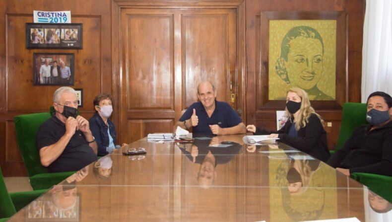 Pehuajó: El intendente anunció un aumento del 50% a los trabajadores municipales