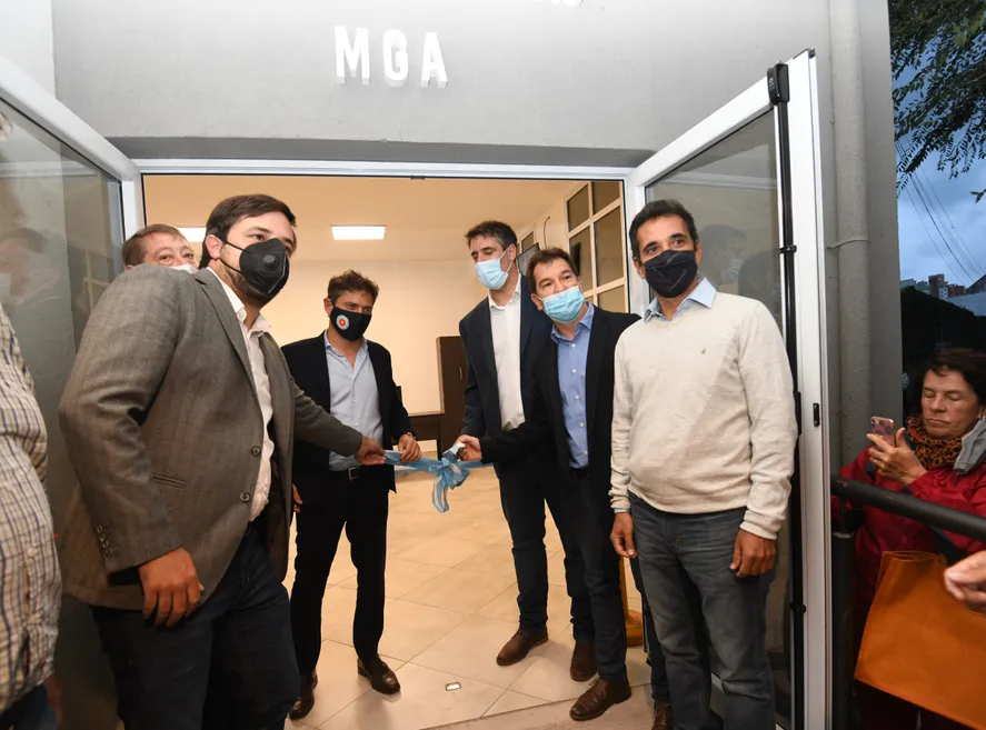 General Alvarado: Kicillof inauguró un centro de diálisis para toda la región