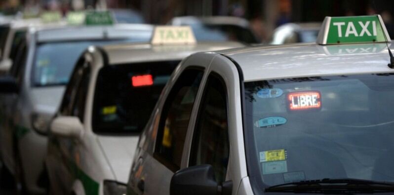 La Plata: El Concejo Deliberante discute un aumento del 31,5% para los taxis