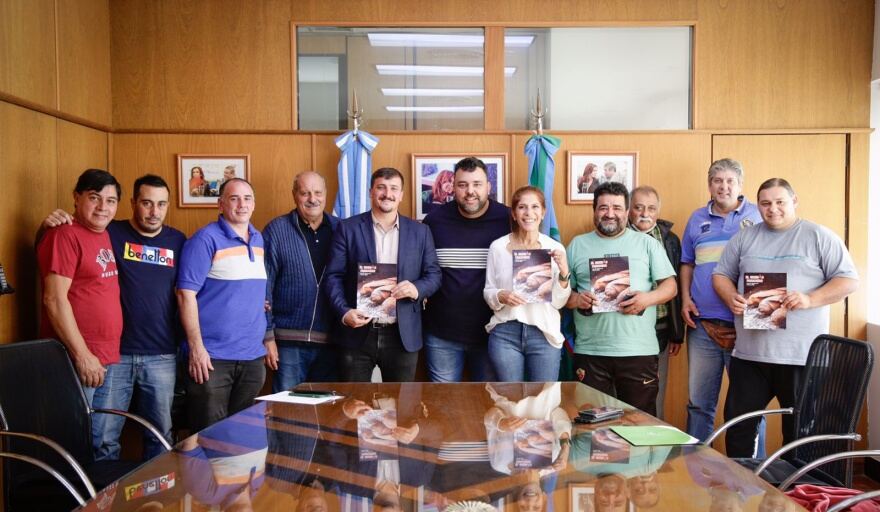 Avellaneda: El Municipio acordó precios accesibles para verduras y pan
