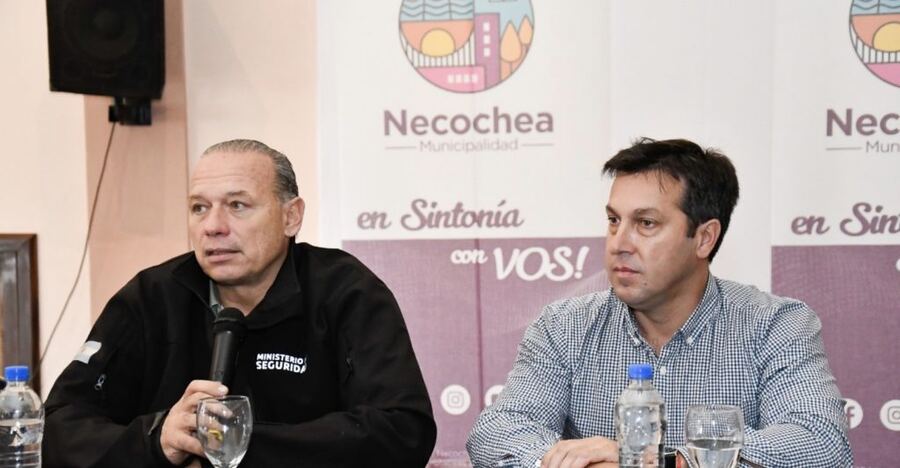 Necochea: Berni entregó seis móviles y anunció la construcción de una nueva Comisaría en Quequén
