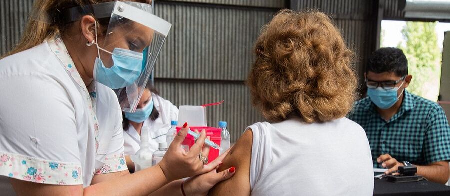 El Gobierno anunció una cuarta dosis contra el coronavirus