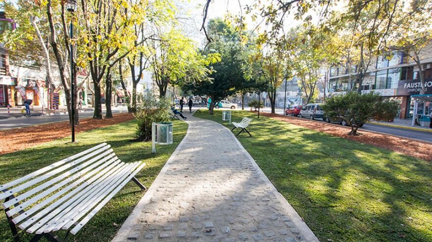 Florencio Varela: Se inauguró el renovado tramo del boulevard en Avenida San Martín