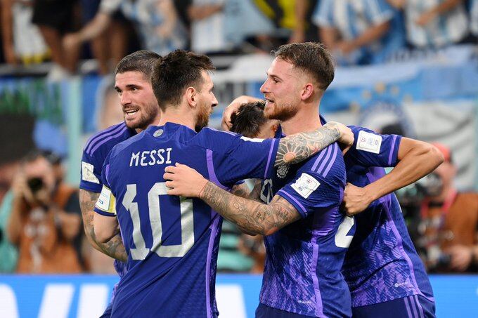 Argentina le ganó a Polonia por 2 a 0 y se metió en los octavos de final de la Copa del Mundo