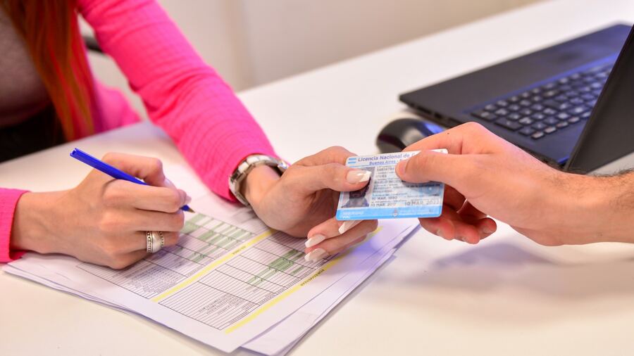Junín: Por las altas temperaturas, se estableció un nuevo horario para el retiro de la licencia de conducir