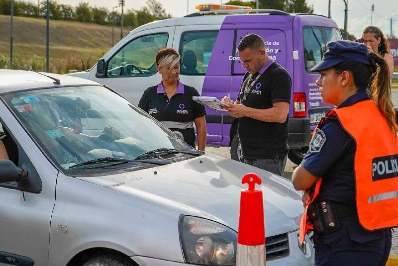 Quilmes: Operativos de control vehicular y seguridad vial en la Ribera