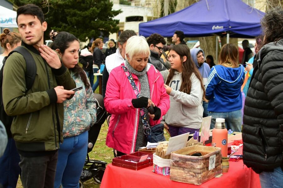 Villa Gesell: Comenzó la Feria de Productores en el Centro Comunitario Oeste