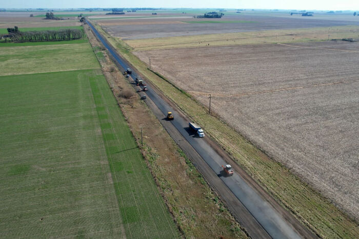 Avanza la repavimentación de la Ruta Provincial 31, entre Rojas y Colón