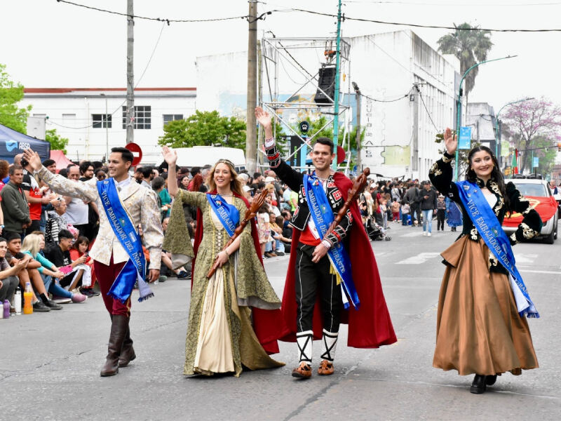 Berisso: Se llevó adelante el Desfile de Clausura de la 47° Fiesta Provincial del Inmigrante y Nacional de la Inmigración
