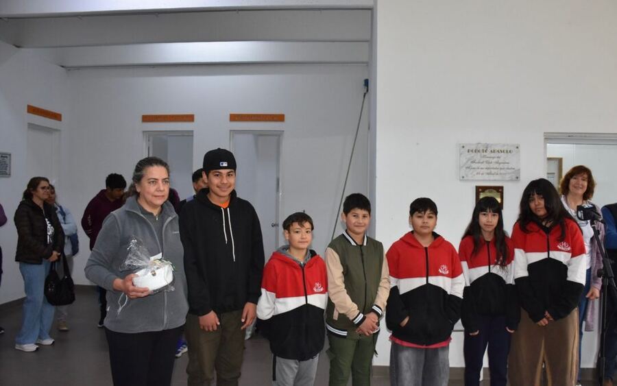 Trenque Lauquen: Recoulat participó de la apertura del Encuentro de Egresados de Escuelas Primarias Rurales.