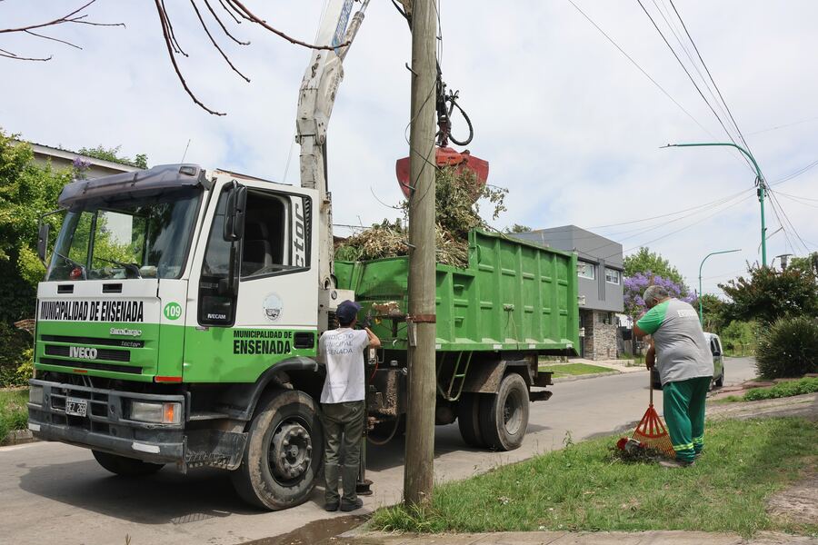 Ensenada: El Municipio realizó trabajos de mantenimiento en los barrios