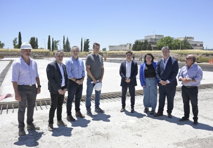 Bahía Blanca: Kicillof recorrió los avances de las obras del plan hídrico