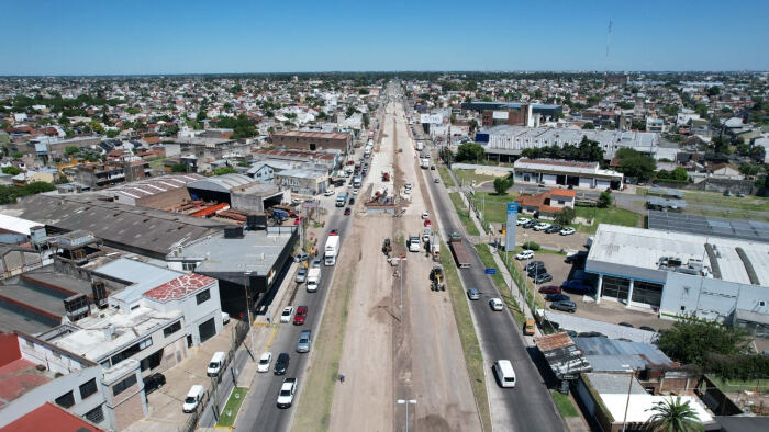 Contínúan los trabajos de mejoramiento integral de la Ruta Provincial 4