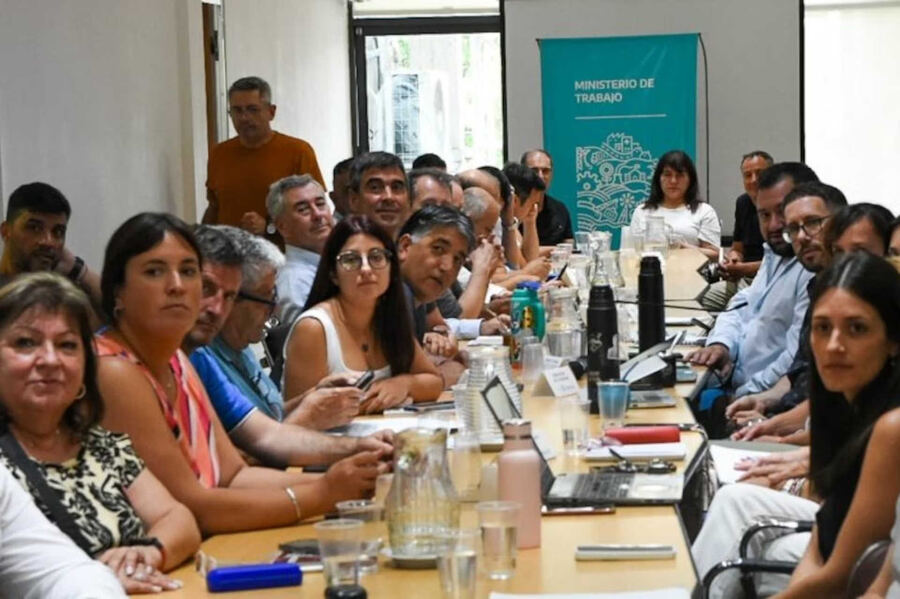 Paritaria Bonaerense: Estatales aceptaron la nueva oferta salarial de la Provincia