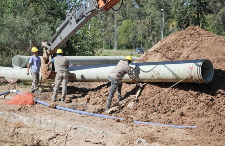 Provincia licitó obras de agua y saneamiento para Coronel Rosales y Mercedes