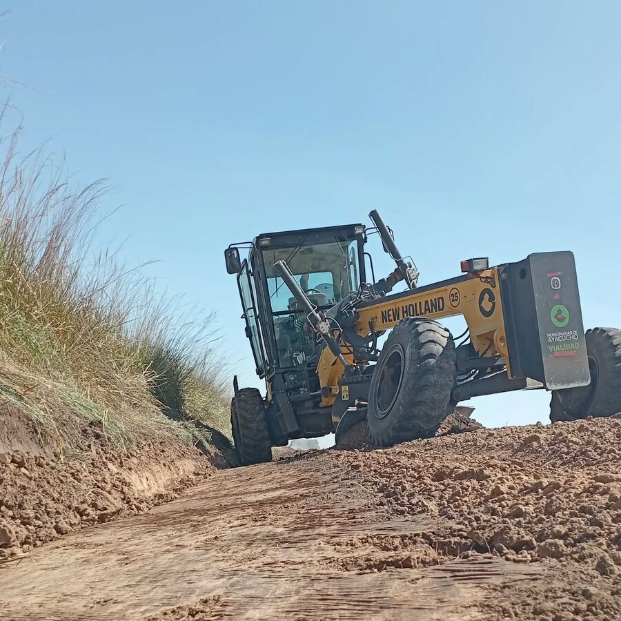Ayacucho: Ejecutan mejoras integrales en la red vial rural