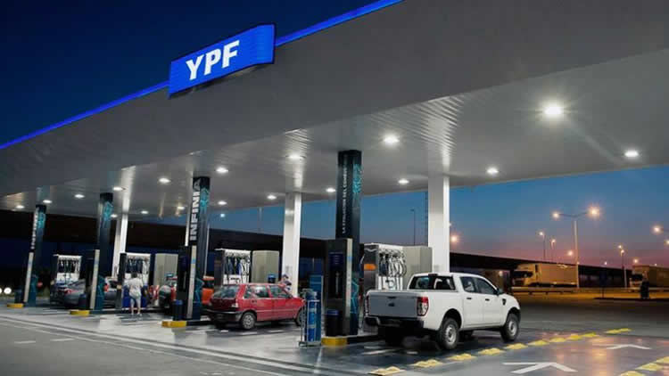 YPF aumentó los combustibles un 1% y congela los precios por 45 días