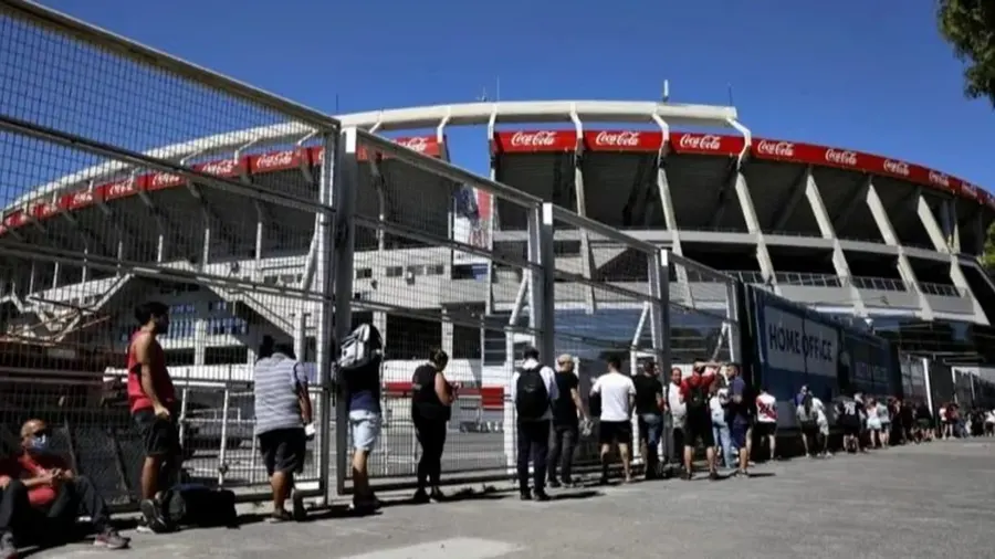 ¿Cómo serán los ingresos al estadio Monumental durante esta tarde?