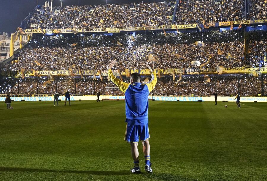 La despedida del último diez: Riquelme disfrutó en un partido repleto de leyendas