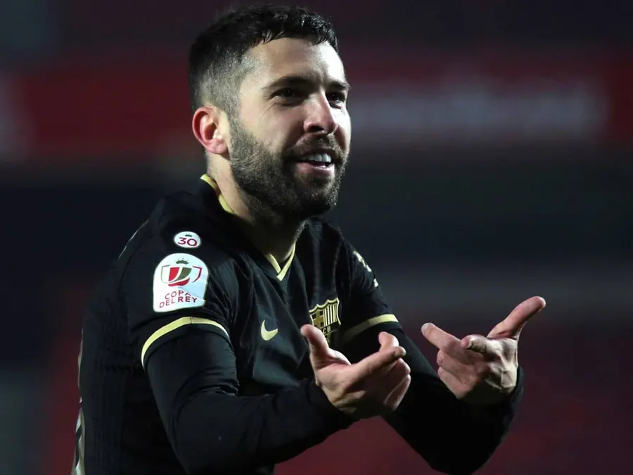 Jordi Alba jugará con Messi en Inter Miami: su futuro en la selección