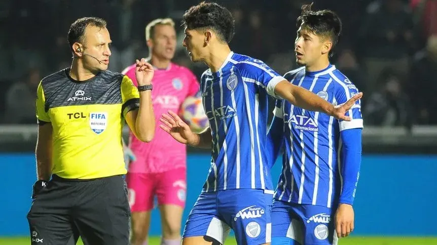 El duro comunicado de los jugadores de Godoy Cruz contra los arbitrajes