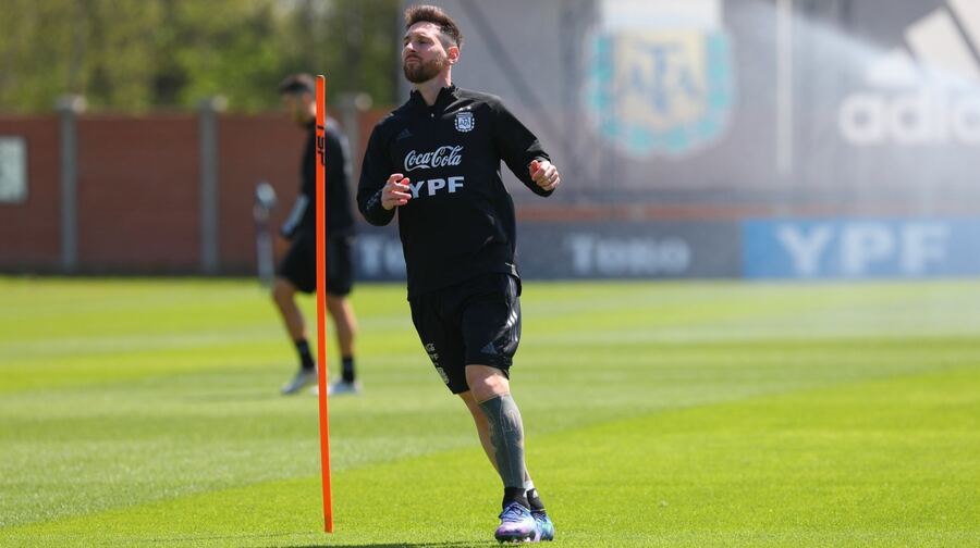 Llegó Messi para el estreno de la Selección en las Eliminatorias