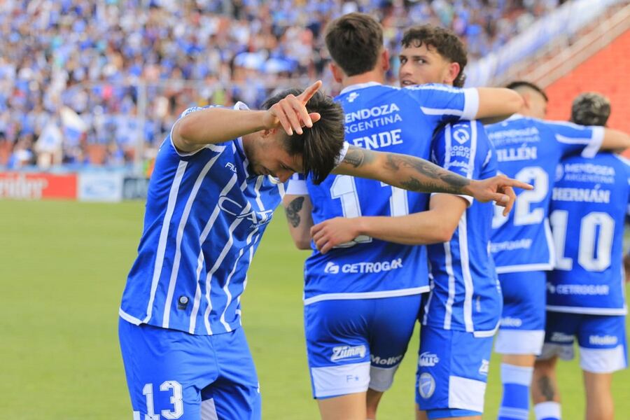 Godoy Cruz defiende la punta de la zona B ante Platense