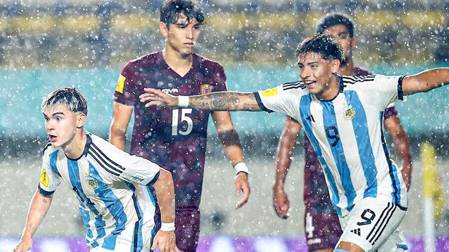La Selección Sub-17 goleó a Venezuela y jugará los cuartos ante Brasil