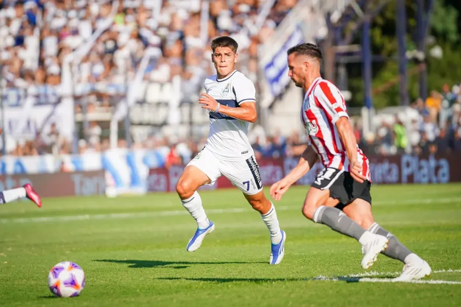 Clásico Platense: la Aprevide confirmó que se adelanta su horario