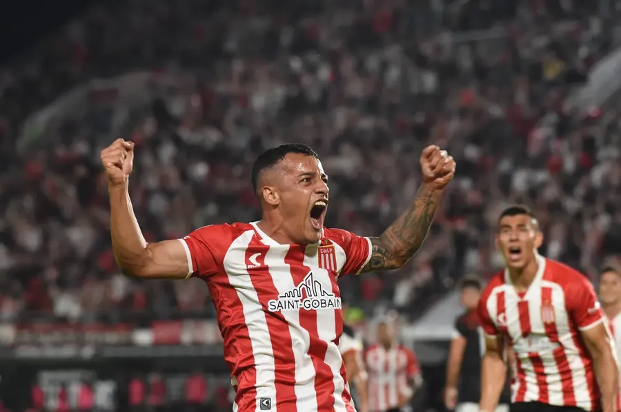 Copa libertadores: Estudiantes recibe a The Strongest
