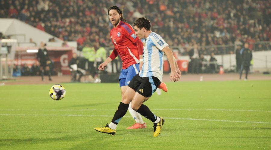 Argentina le ganó 1 a 0 a Chile en la continuidad de la fecha 15 de las Eliminatorias