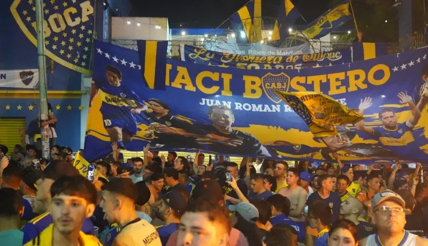 Hinchas de Boca se convocaron en la Bombonera para pedir “que se vayan todos”